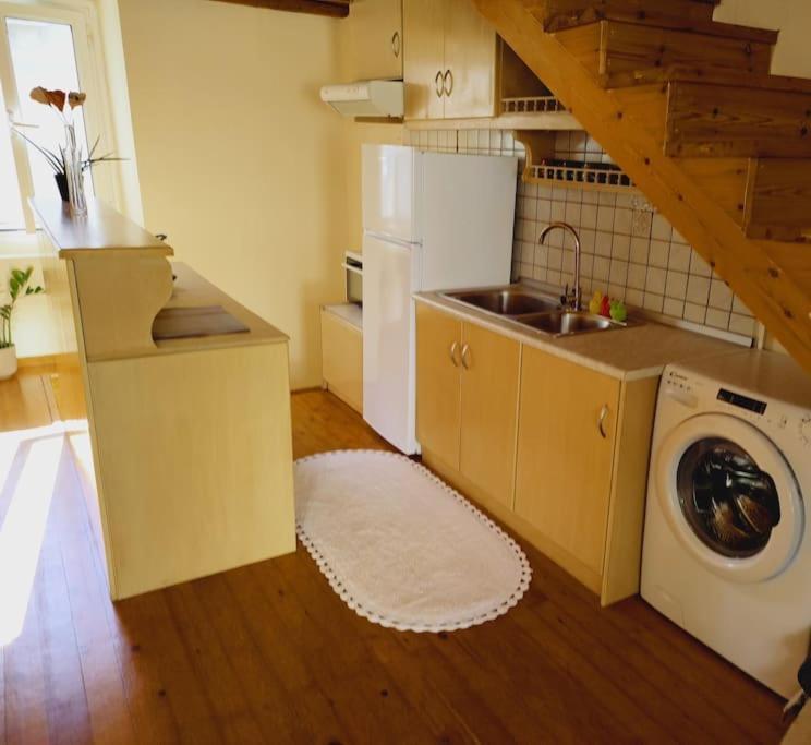 Mary'S Bright Apartment - Corfu Old Town Екстериор снимка