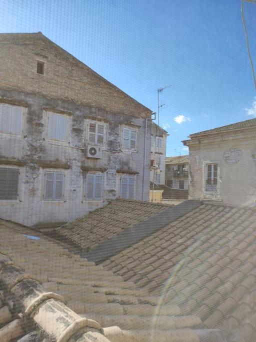 Mary'S Bright Apartment - Corfu Old Town Екстериор снимка