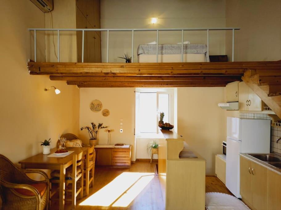 Mary'S Bright Apartment - Corfu Old Town Екстериор снимка
