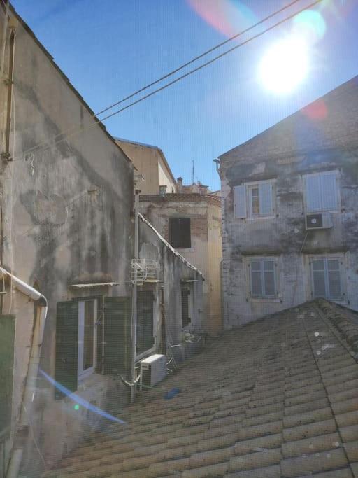 Mary'S Bright Apartment - Corfu Old Town Екстериор снимка